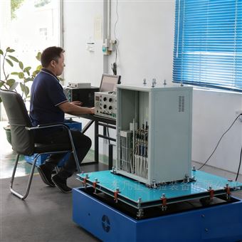 六度空间式振动试验机